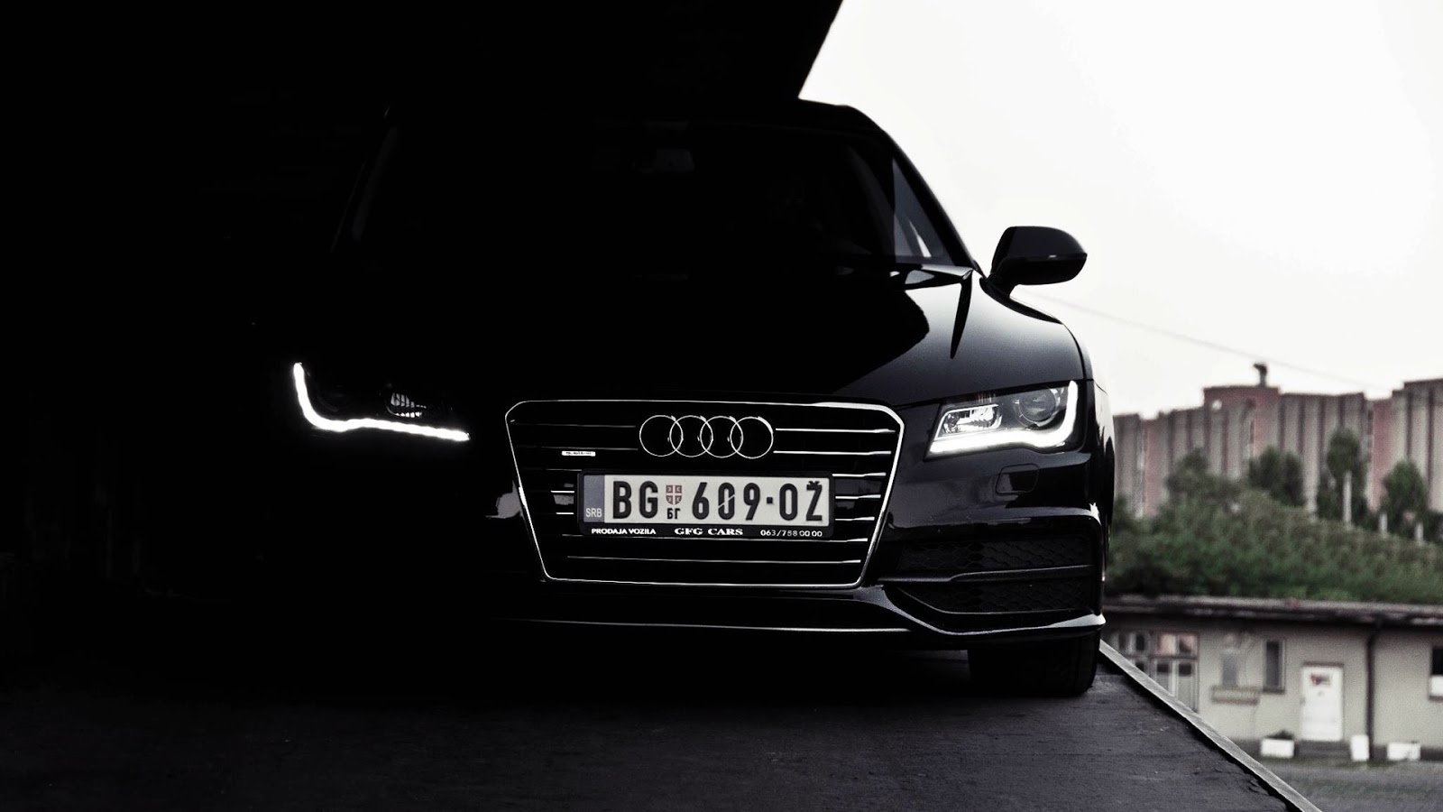 audi_cars_wallpapers_in_hd_black_audi_a7_head_lights_hd_wallpaper.jpg
