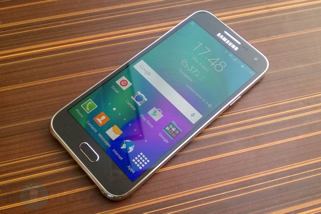 Samsung_Galaxy_E5_Review_10.jpg