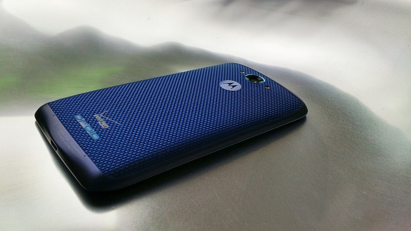 Verizon_Droid_Turbo_Sapphire_Blue__Copy_.jpg