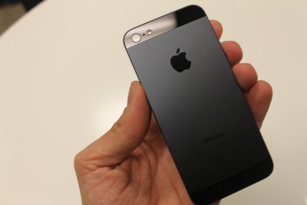 iphone_5_theback_e1349456037532.jpg