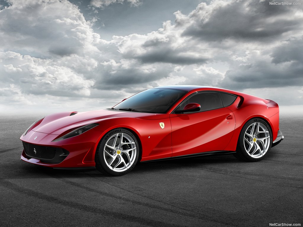 Ferrari_812_Superfast_2018_1024_02.jpg