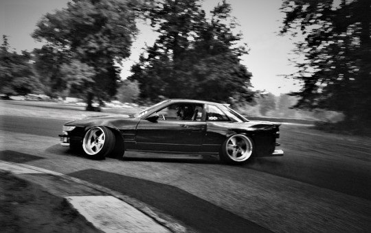 z4RGt7eBw2w.jpg