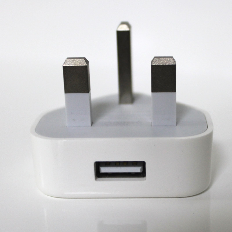 Iphone_5s_iphone_6_UK_3_pin_plug_charger_A1399_4.jpg