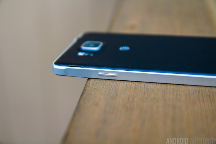 Samsung_Galaxy_Alpha_27_710x473.jpg
