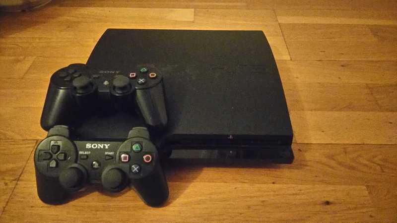 playstation_3_slim_160gb_81966187.jpg