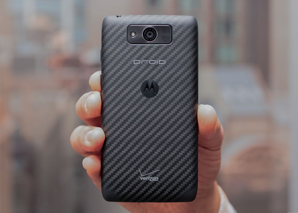 Motorola_Droid_Maxx_Verizon_35823375_17.jpg