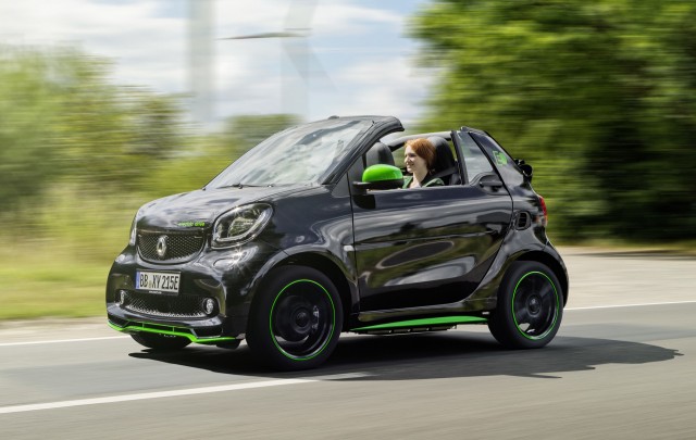 smart_fortwo_electric_drive_100566114_m.jpg