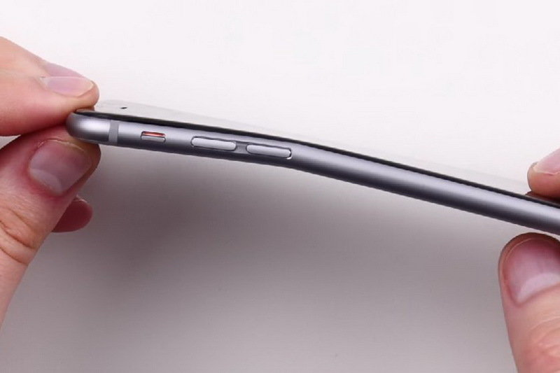 ht_unbox_therapy_iphone_6_plus_bend_test_2_jc_140925_16x9_992.jpg