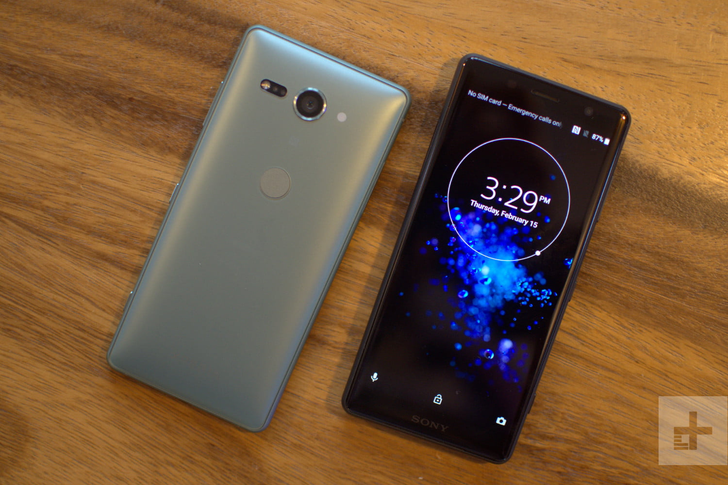 xperia_xz2_compact_2.jpg