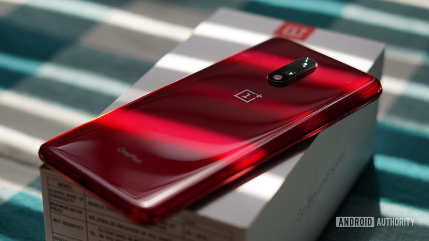 OnePlus_7_red_color_back_840x472.jpg