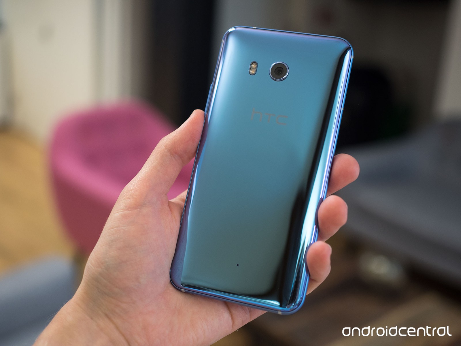 htc_u11_silver_4.jpg