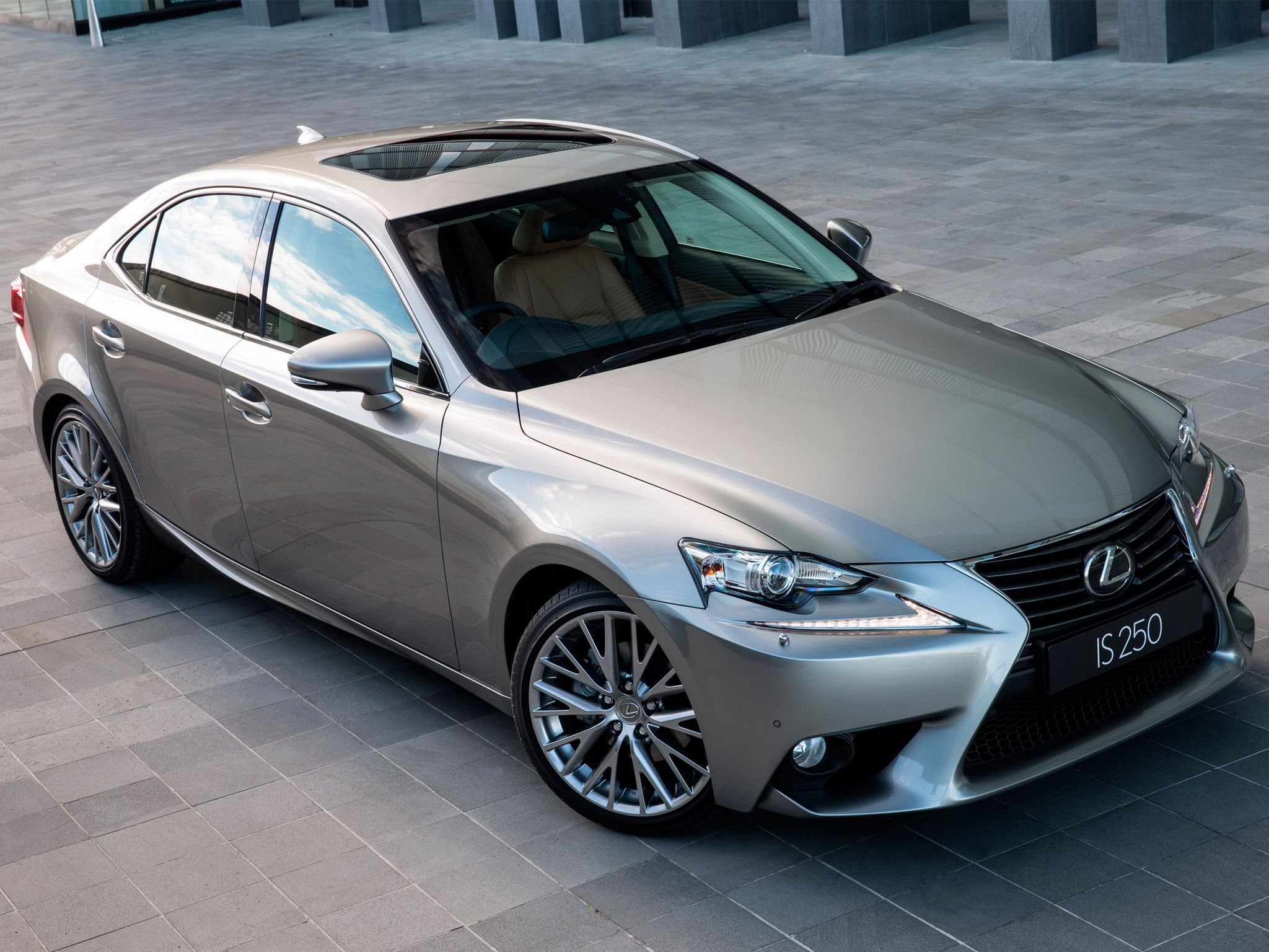 Lexus.jpg