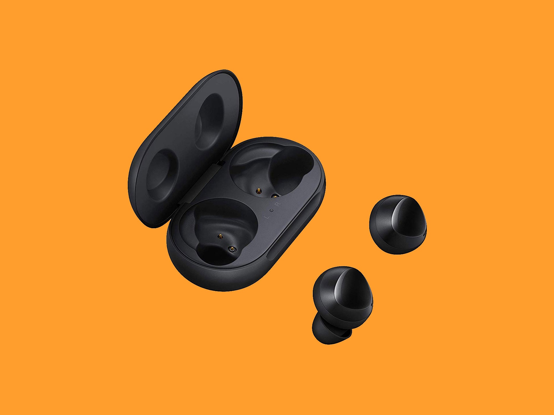 Gear_Samsung_Galaxy_Buds__out_of_case_SOURCE_Samsung.jpg