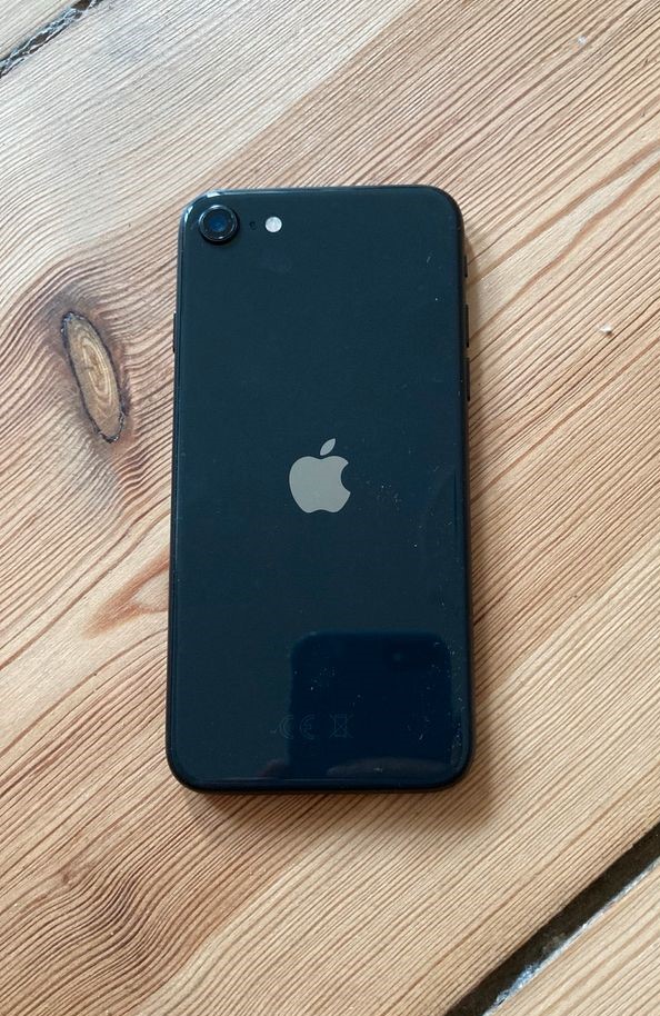 iPhone_SE_2020.jfif