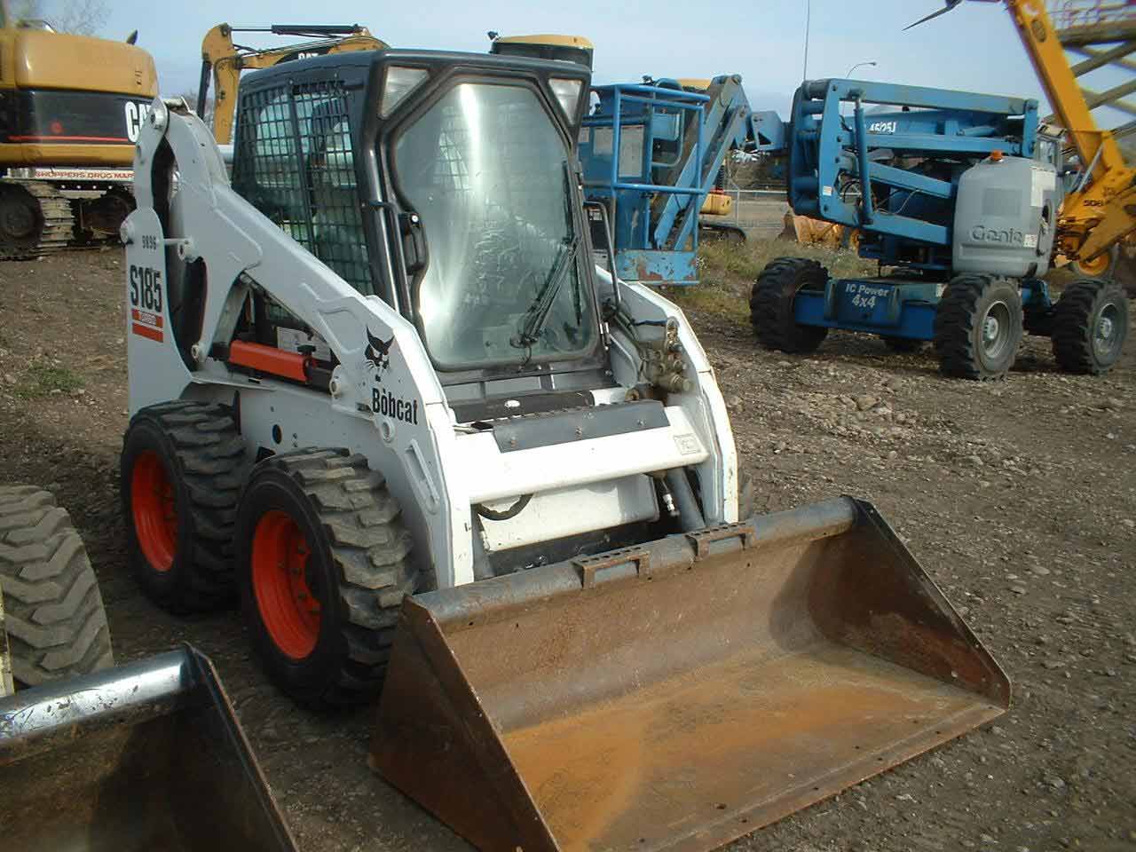 Bobcat_S185_698798.jpg
