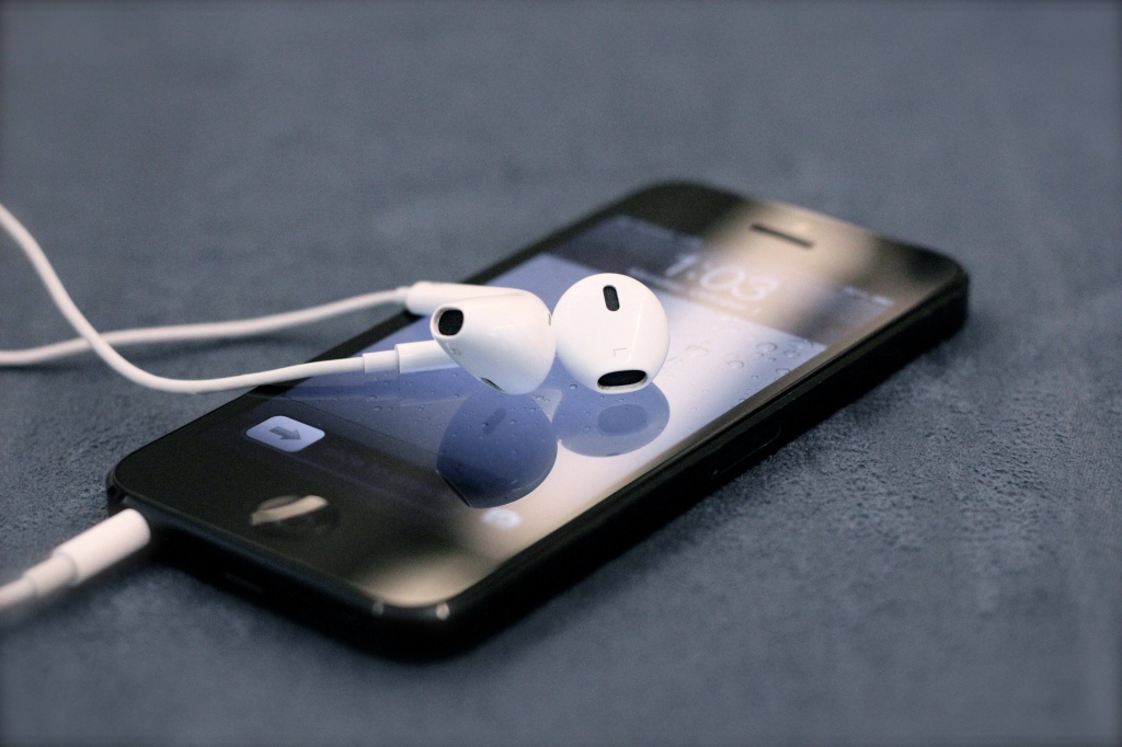 earpods_1024x682.jpg