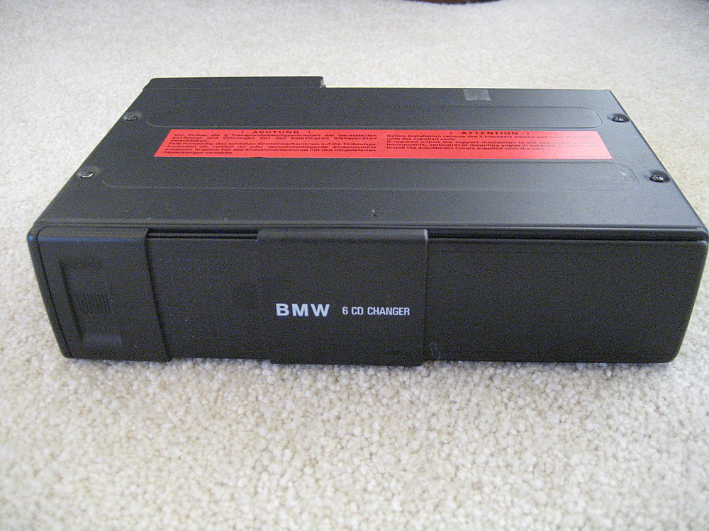 Сд чейнджер е39. Сd чейнджер ауди а8. Cd чейнджеры 1 din. Штатный чейнджер. Чейнджер на 6 дисков бмв х5 е53.