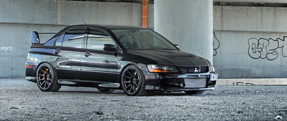 black_mitsubishi_evo_9.jpg