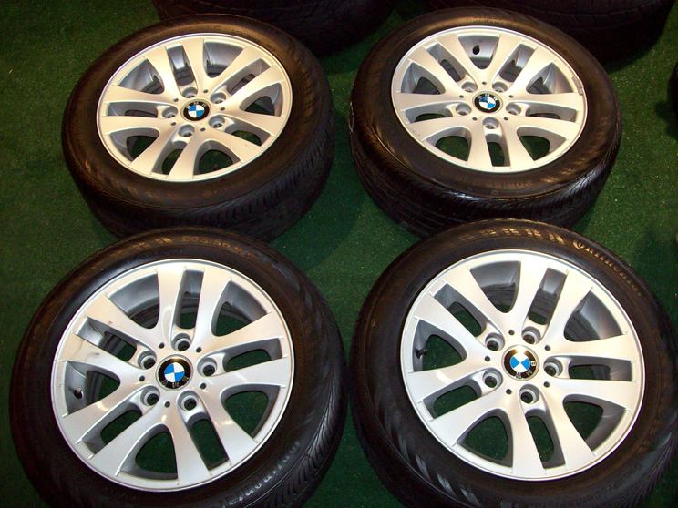 16_Factory_OEM_Silver_E9X_Wheels_1.jpg