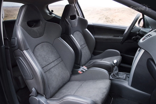 peugeot_207_rc_2_600x0w.jpg