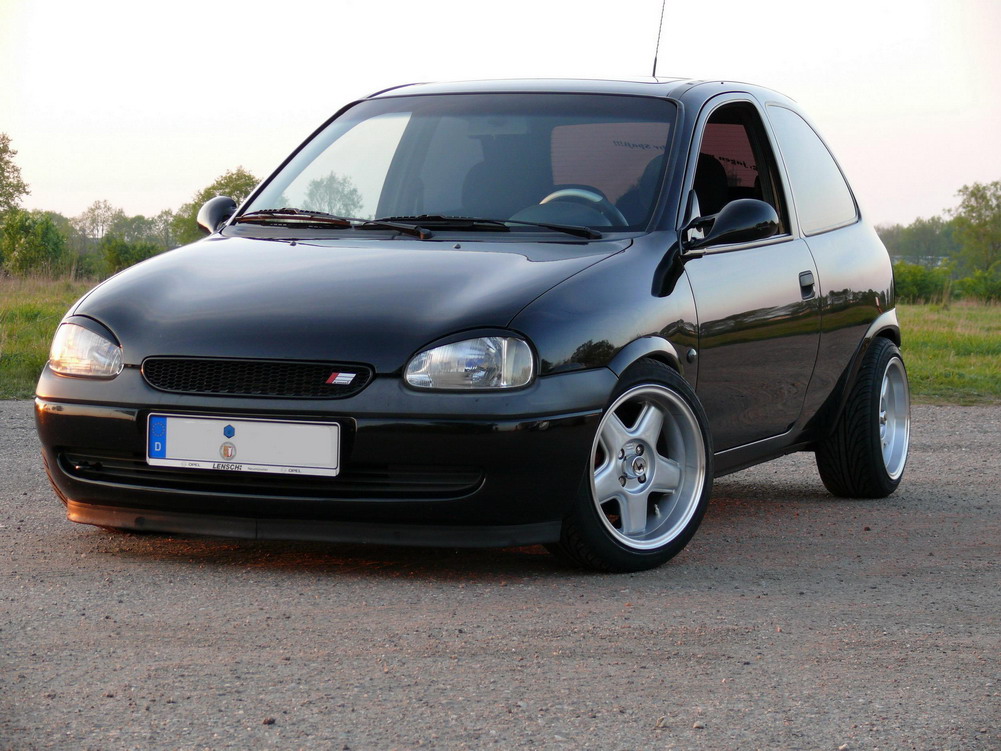 vauxhall_corsa_b_7.jpg