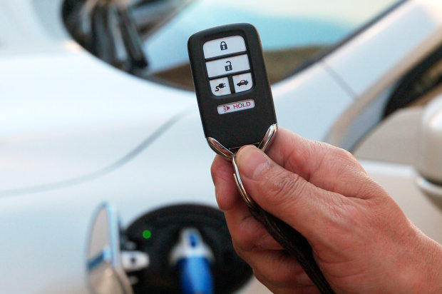 16_2014_honda_accord_phev_fd.jpg