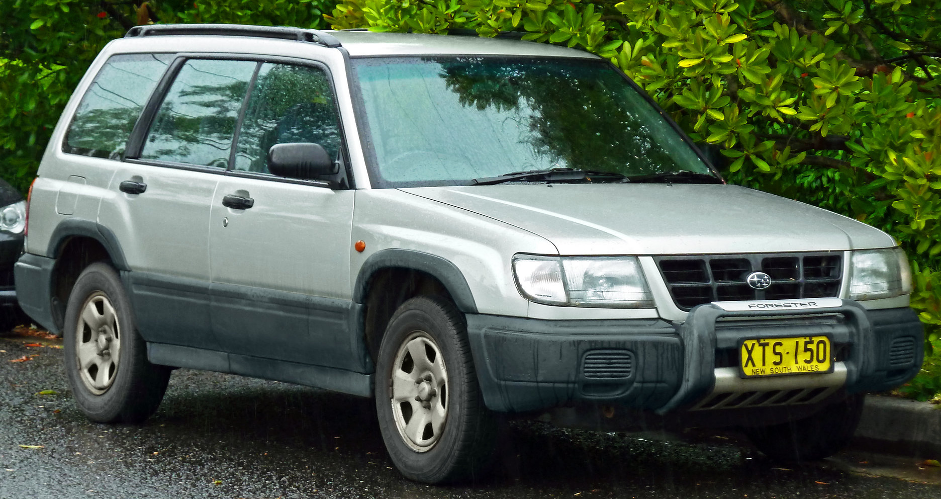 rsz_1997_1999_subaru_forester_gx_wagon_2011_10_25.jpg