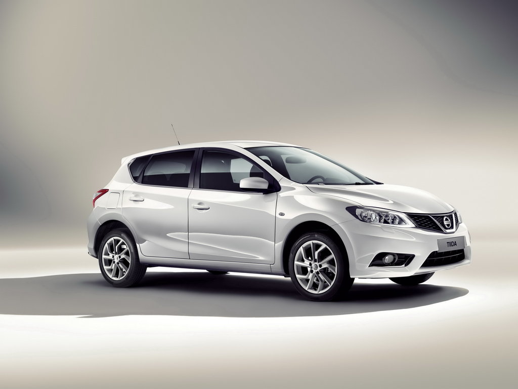 nissan_tiida_184781.jpg