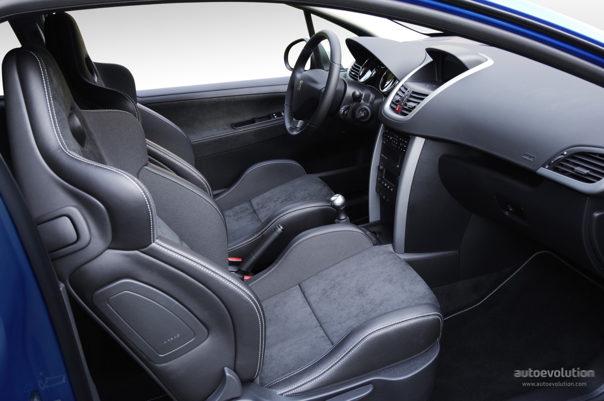 PEUGEOT207RC_2639_3.jpg