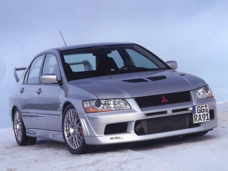 Mitsubishi_Lancer_EVO_7___800x600.jpg