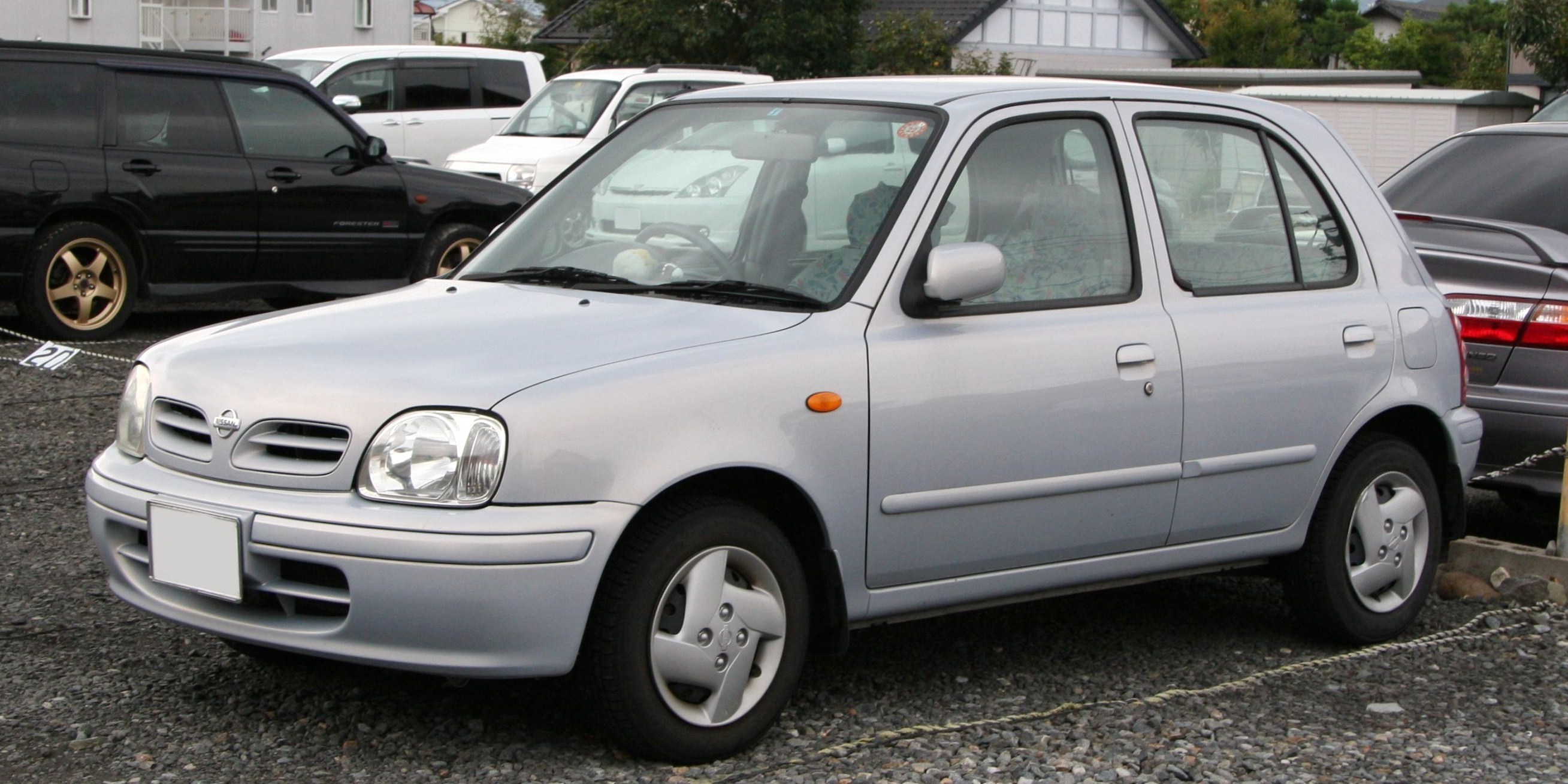 1999_2002_NISSAN_March.jpg