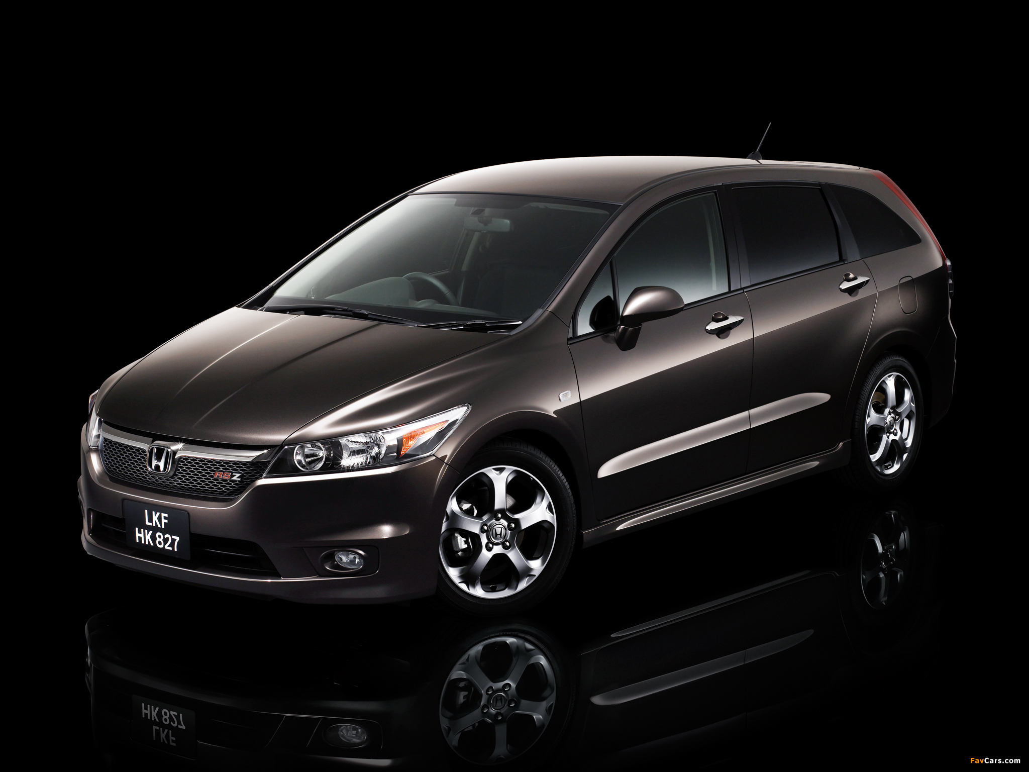 honda_stream_2006_images_1.jpg
