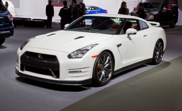 2014_Nissan_GT_R_placement_2_626x382.jpg