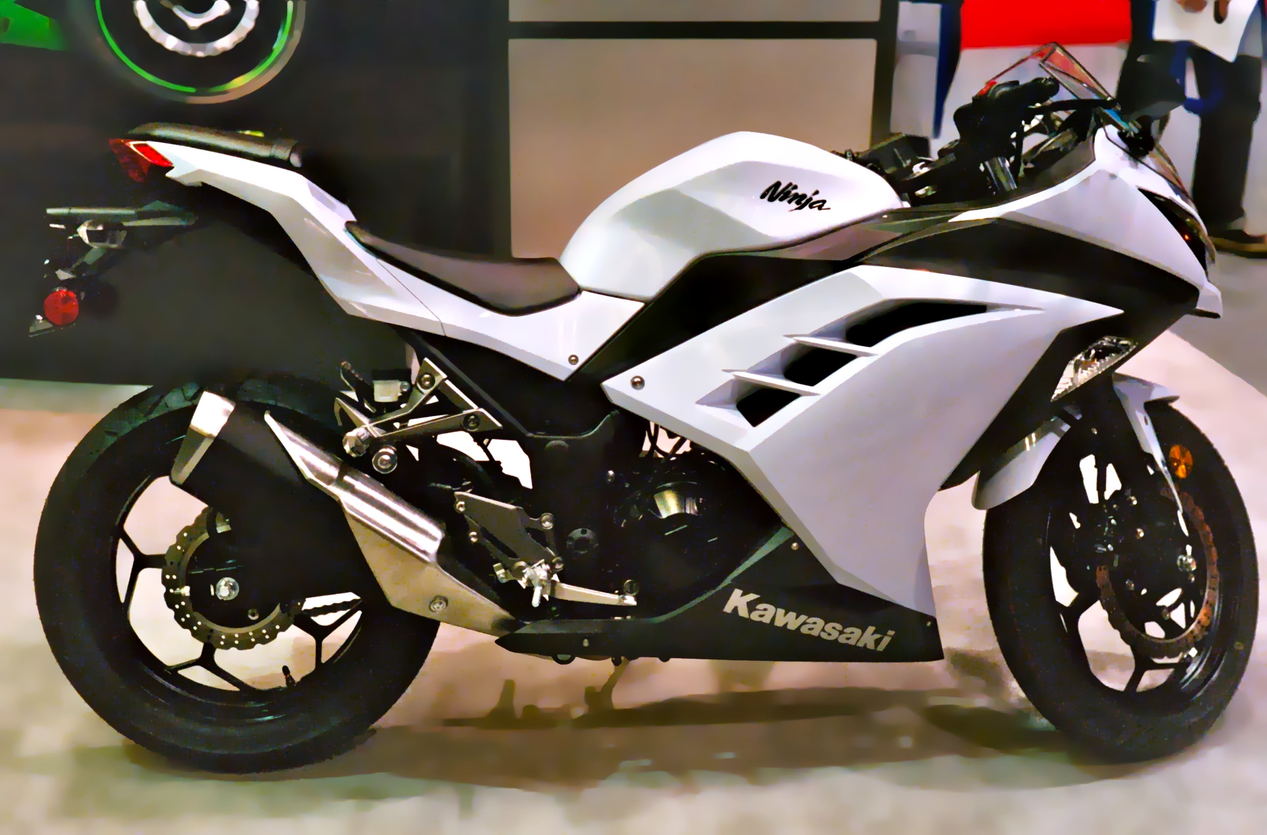 2013_Kawasaki_Ninja_300_Seattle_Motorcycle_Show.jpg