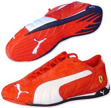fpu402_puma_ferrari_team_replica_low_trainers.jpg
