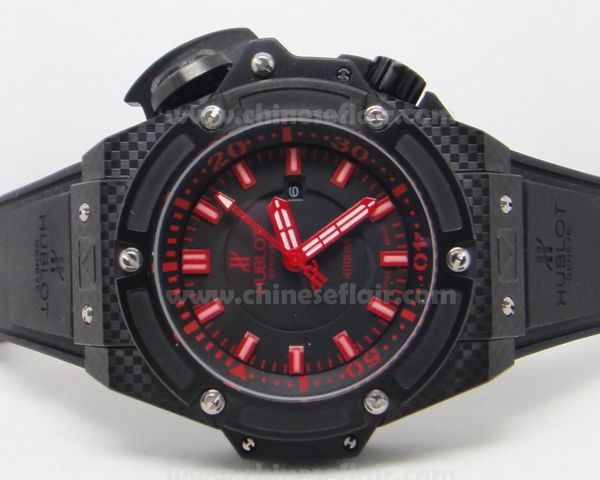 Hublot_King_Power_4000m_Dive_Black_Steel_Watch_Red_Hand.jpg