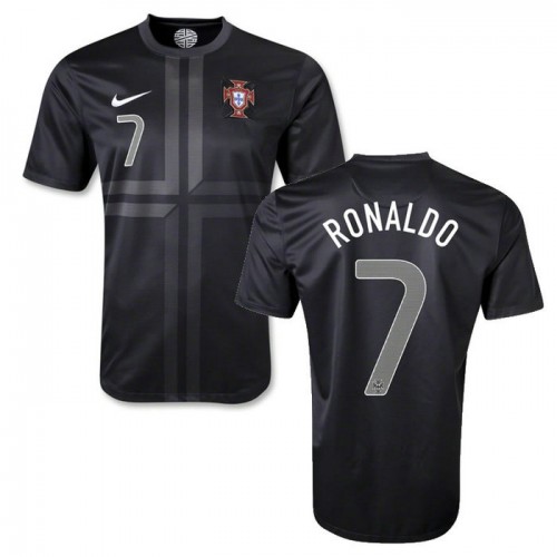 Ronaldo_Portugal_Away_jersey_13_14_500x500.jpg