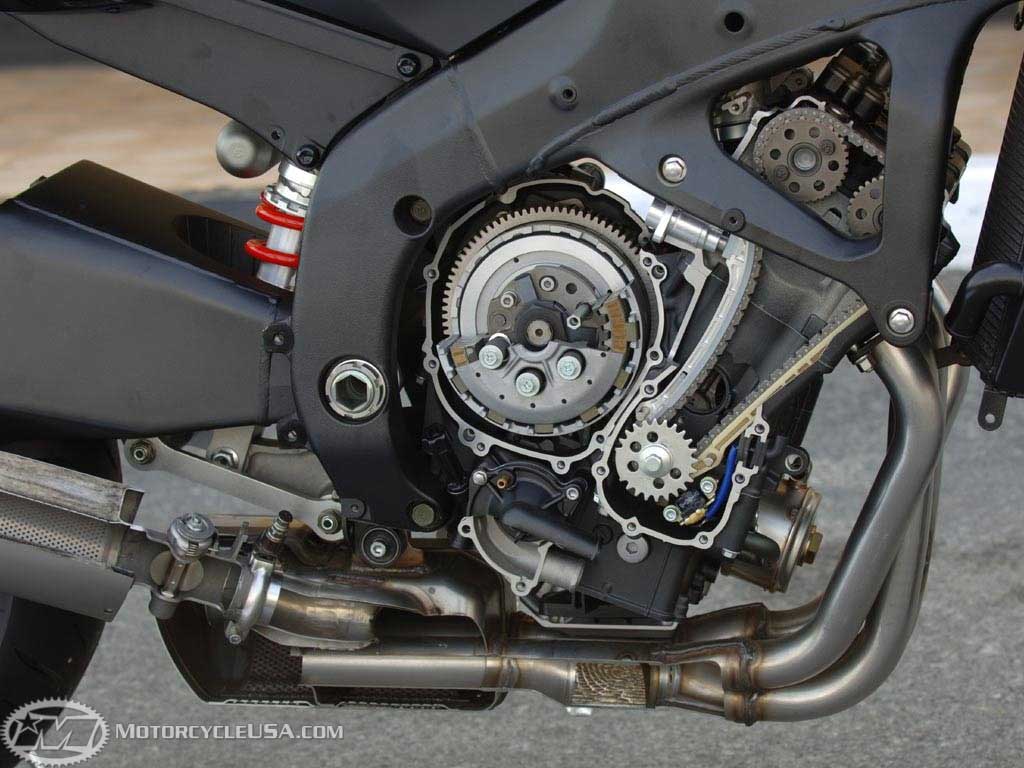 YZFR6_Exhaust06A__1_.jpg
