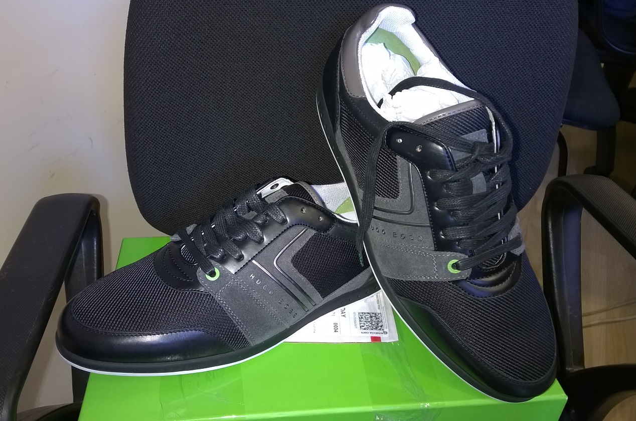 Hugo_Boss_Sneakers_resize.jpg