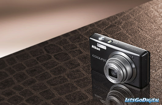 nikon_coolpix_s560_camera.jpg