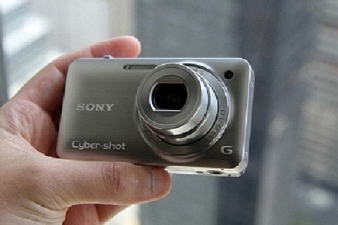Как заряжать sony cyber shot. Фотоаппарат Sony Cyber-shot DSC-wx5. Сони Кибер шот 8.1 мегапикселей. Sony Cyber shot Mega Pixels Exmor r 16.2. Sony Cyber shot Exmor t4.