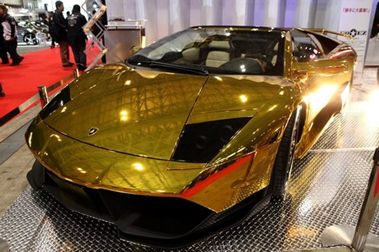 Gold_Lamboghini_Murcielaga_1.jpeg