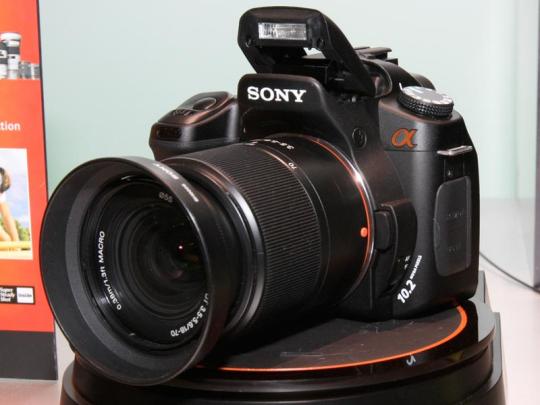 sony_alpha_200.jpg