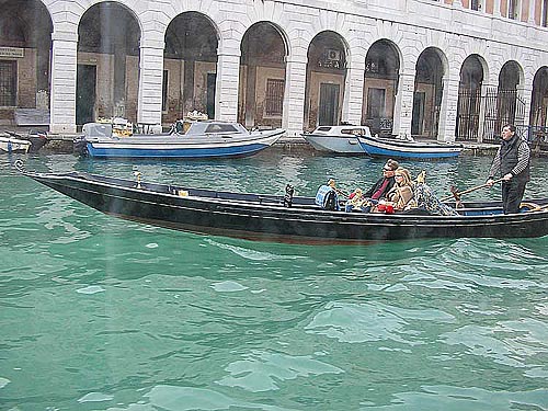 gondola.jpg