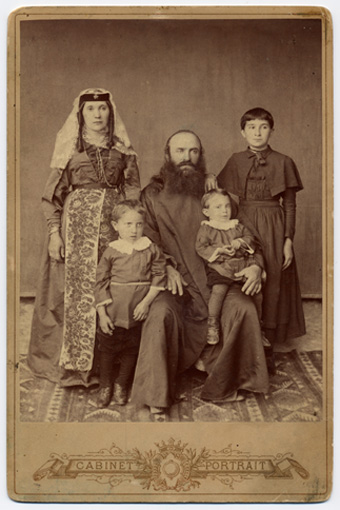 kasradze_simoni_ojaxit_1.jpg