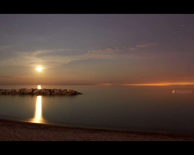 beaches_long_exposure_full_moon_reflected_1280.jpg