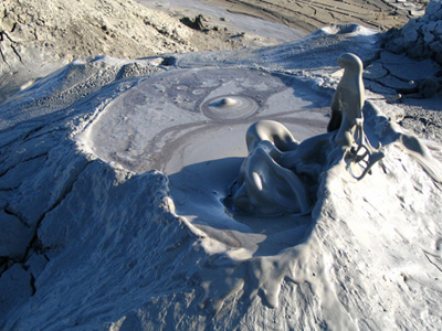 mud_volcano_Baku__1_.jpg
