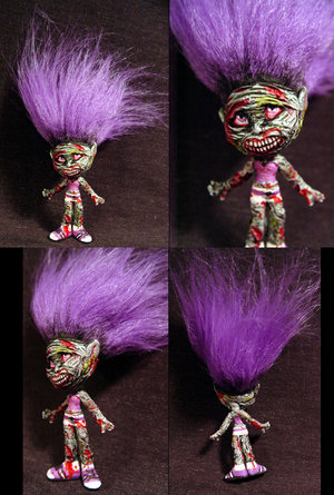 ROTTOT_TROLLZ_Zombie_by_Undead_Art.jpg
