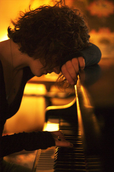 You__re_the_Piano_Woman_by_benihana03.jpg