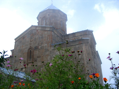 Gergeti_Holy_Trinity_church__9_.jpg
